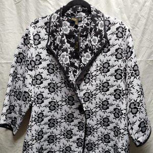 Jenny T Black and White Floral Swing Jacket - NWT